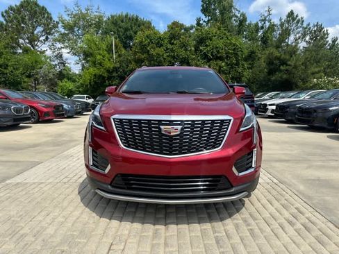 Used 2023 Cadillac XT5 Premium Luxury FWD image 3