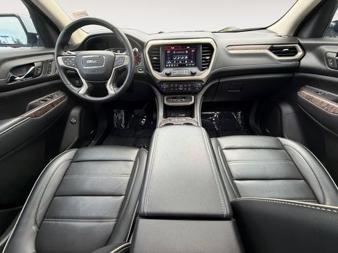 Used 2022 GMC Acadia Denali w/ Denali Ultimate Package AWD/4WD image 11
