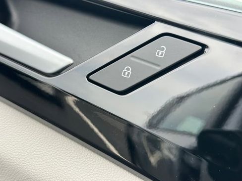 New 2026 Volkswagen Taos S AWD/4WD image 24