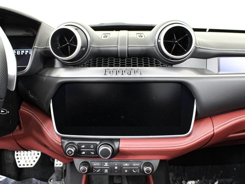 Certified 2022 Ferrari Portofino M RWD image 41