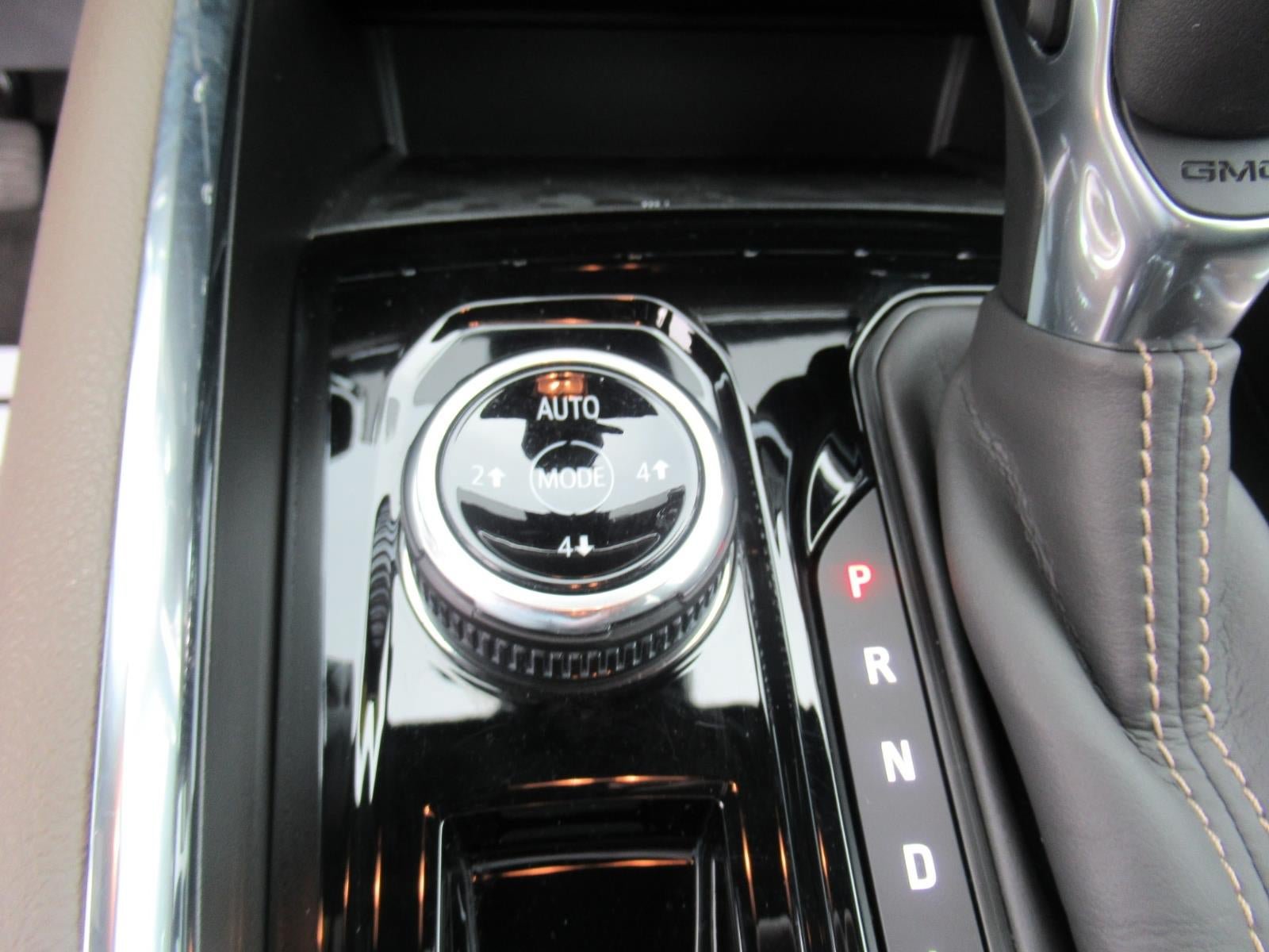 Used 2023 GMC Canyon Denali AWD/4WD image 26