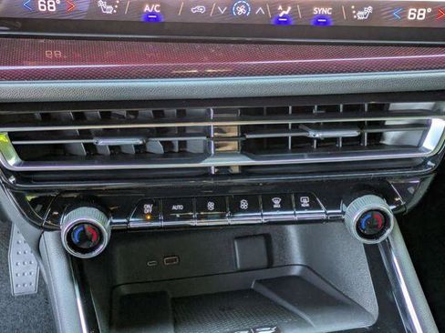 New 2026 Chevrolet Traverse Z71 w/ Driver Confidence Package image 20