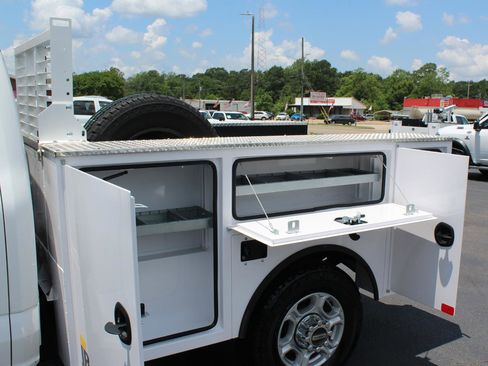 Used 2025 Ford F350 XLT AWD/4WD image 19