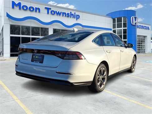 Used 2023 Honda Accord EX image 6
