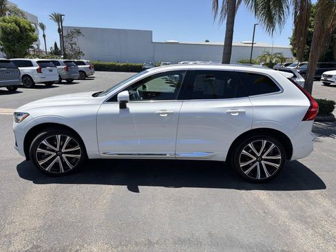 Certified 2023 Volvo XC60 B5 Ultimate w/ Climate Package AWD/4WD image 8