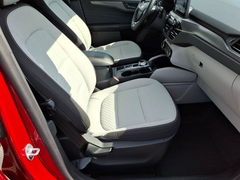 Used 2023 Ford Escape Active AWD/4WD image 8