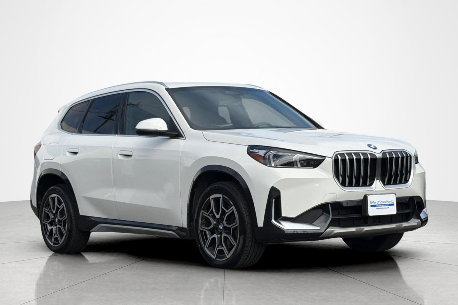 Used 2025 BMW X1 xDrive28i w/ Convenience Package AWD/4WD image 7