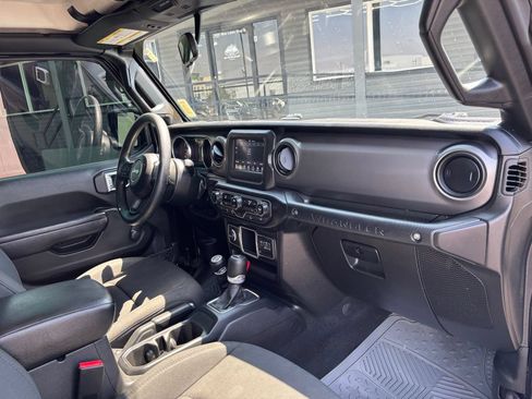 Used 2022 Jeep Wrangler Sport AWD/4WD image 20