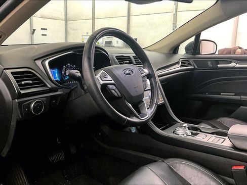 Used 2020 Ford Fusion Energi Titanium image 13