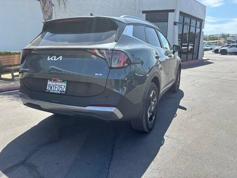 Certified 2026 Kia Sportage EX AWD/4WD image 2