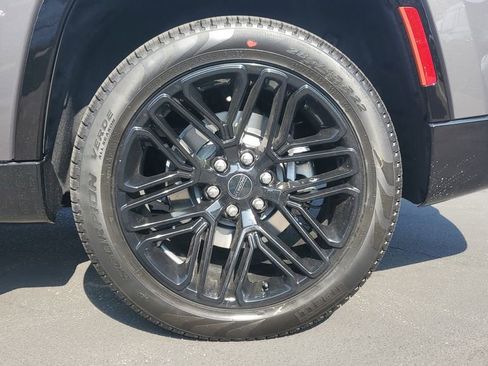 New 2025 Jeep Wagoneer Series II w/ Premium Group I image 7