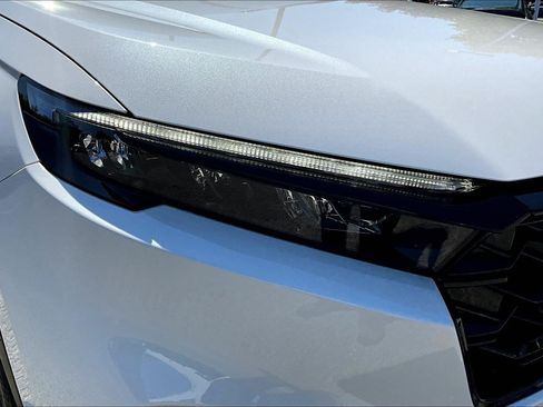 Used 2025 Honda CR-V Sport-L image 31