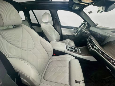 Used 2024 BMW X5 xDrive40i w/ Parking Assistance Package AWD/4WD image 29