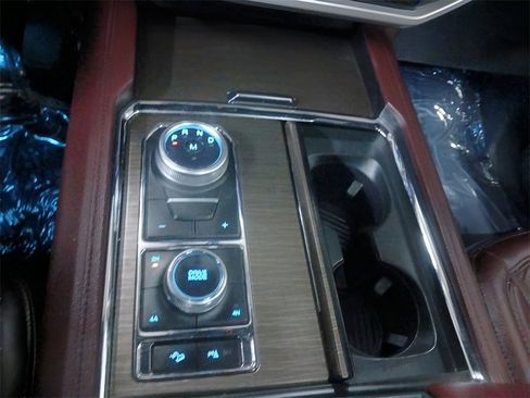 Certified 2024 Ford Expedition Limited image 14