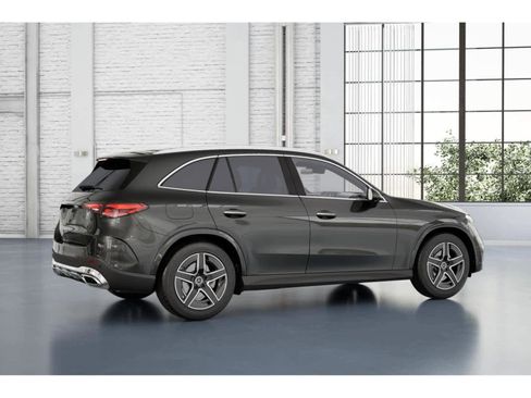Used 2026 Mercedes-Benz GLC 300 image 18