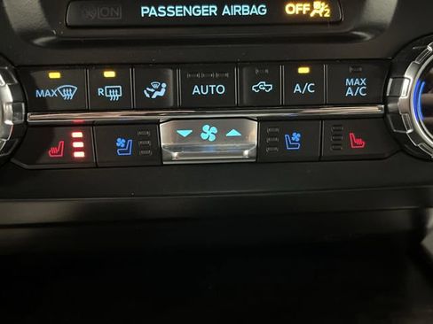 Used 2022 Ford F350 Lariat w/ Tremor Off-Road Package image 7