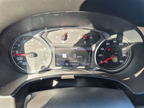 Used 2024 GMC Terrain SLE w/ Driver Convenience Package FWD image 15