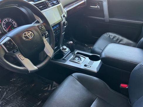 Used 2022 Toyota 4Runner Limited AWD/4WD image 12