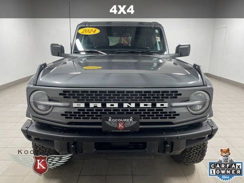 Used 2024 Ford Bronco Badlands image 2