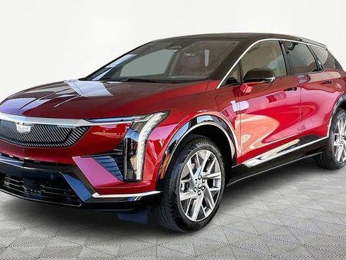 New 2026 Cadillac Optiq Luxury 1 image 3