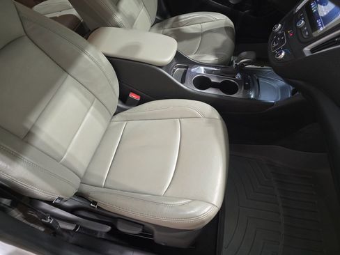 Used 2022 Chevrolet Malibu LS image 10