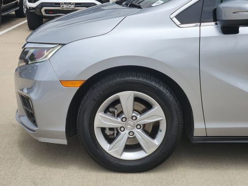 Used 2019 Honda Odyssey EX image 8