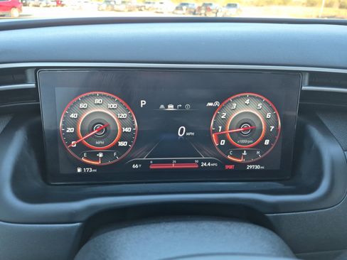 Used 2023 Hyundai Tucson Limited w/ Winter Package image 19