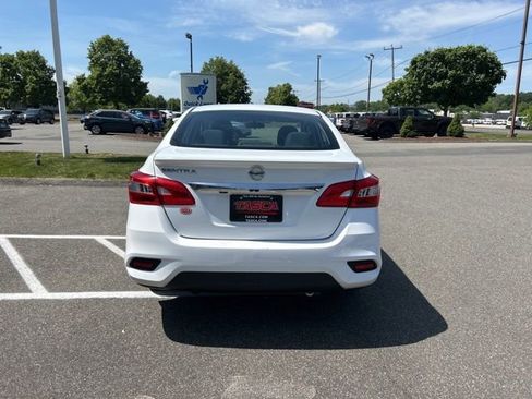 Used 2019 Nissan Sentra S w/ Appearance Package FWD image 6