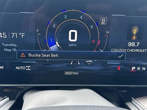 Used 2026 Chevrolet Suburban Premier AWD/4WD image 31