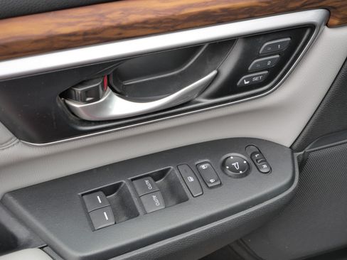 Used 2018 Honda CR-V EX-L image 19