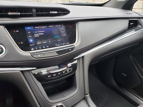 Certified 2023 Cadillac XT5 Premium Luxury image 38