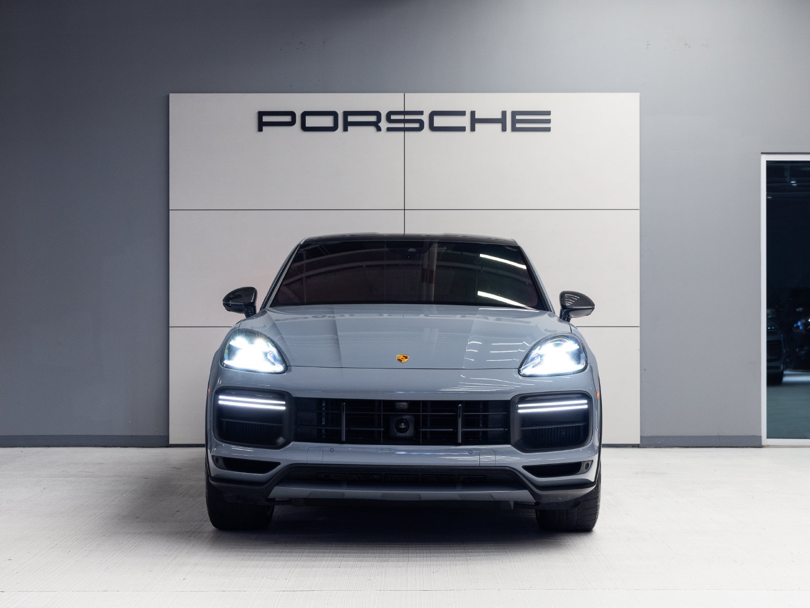 Certified 2023 Porsche Cayenne Turbo GT AWD/4WD image 10