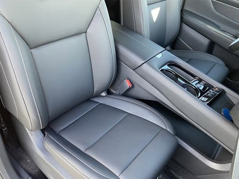 New 2026 Nissan Murano SV image 11