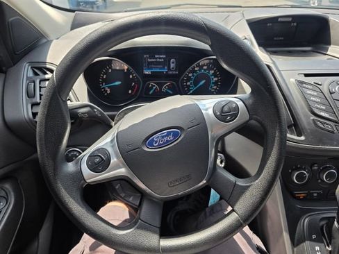 Used 2016 Ford Escape SE AWD/4WD image 15