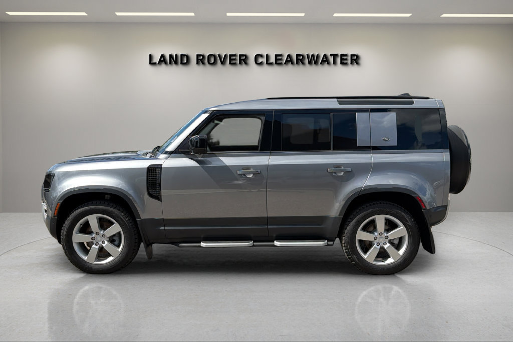 Used 2023 Land Rover Defender 110 S AWD/4WD image 2