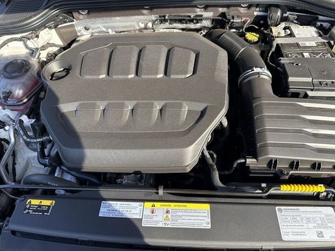New 2026 Volkswagen GTI SE FWD image 18