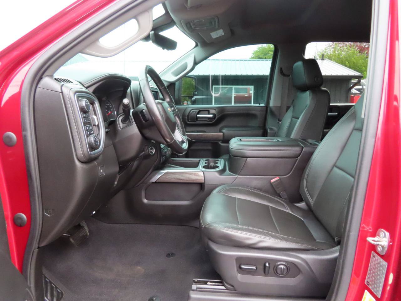 Used 2020 Chevrolet Silverado 3500 LTZ w/ LTZ Plus Package AWD/4WD image 30