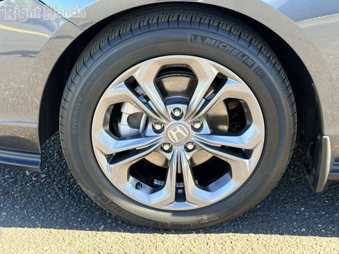 Used 2023 Honda Accord EX image 11