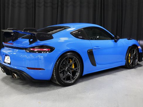 Certified 2025 Porsche 718 Cayman GT4 RS w/ Weissach Package image 7