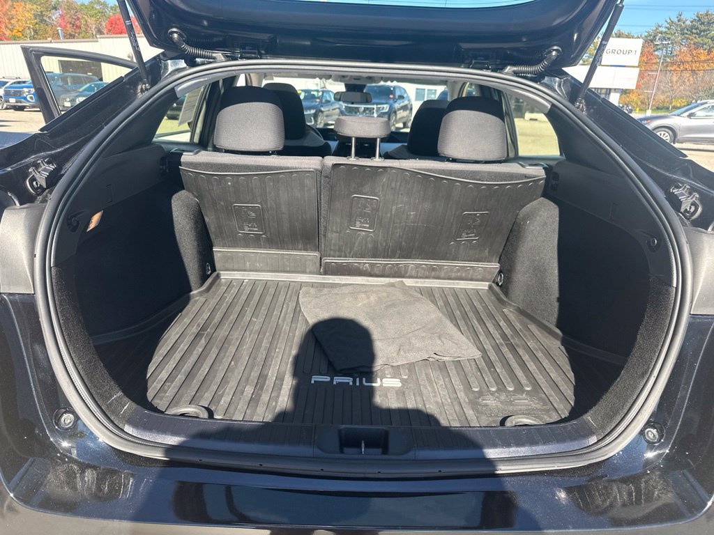 Used 2018 Toyota Prius Two w/ Prius Two Safety Plus Package FWD image 30