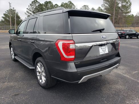 Used 2021 Ford Expedition XLT image 4