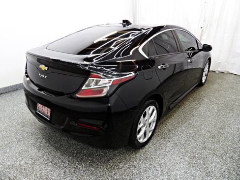 Used 2018 Chevrolet Volt Premier FWD image 6