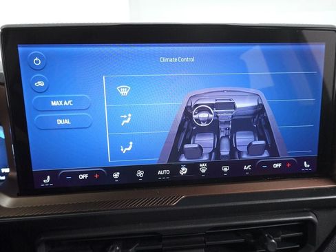 Certified 2025 Ford Bronco Sport Outer Banks w/ Outer Banks Tech Package+ AWD/4WD image 21