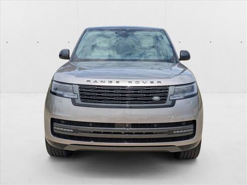 New 2025 Land Rover Range Rover SE image 6