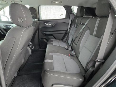 Used 2025 Chevrolet Blazer LT FWD image 25