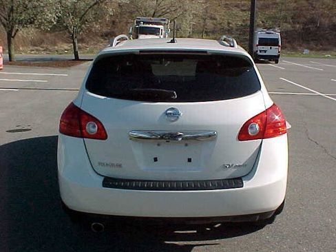 Used 2012 Nissan Rogue SV AWD/4WD image 11