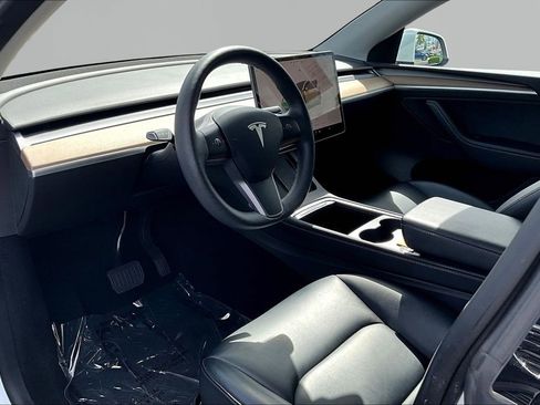 Used 2023 Tesla Model Y Long Range AWD/4WD image 16