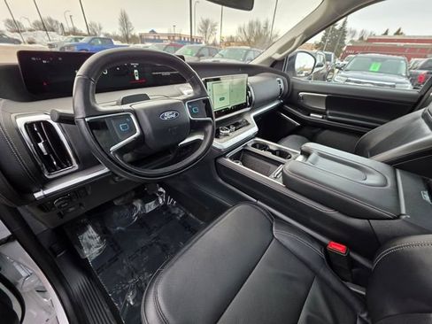 Used 2025 Ford Expedition Max Platinum image 20