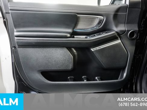 Used 2025 Ford Expedition Platinum AWD/4WD image 53