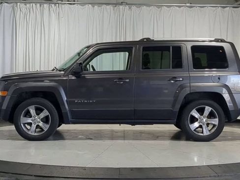Used 2017 Jeep Patriot High Altitude FWD image 6